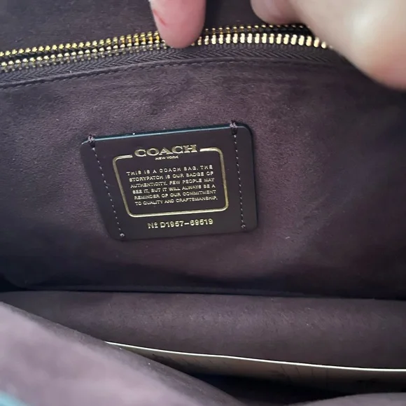 Coach tophandle turnlock bag - Picture 8 of 11